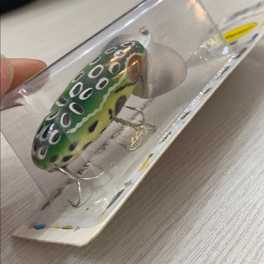 Jitterbug Fishing Lure - Picture 2 of 3